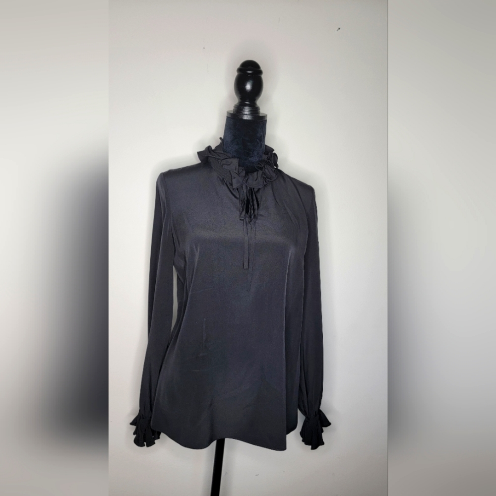 Chic Black 100% Silk Blouse with Sleek Design (1)
